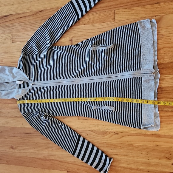 Indigenous Organic Cotton Striped Long Sweater Size Medium - Picture 8 of 9